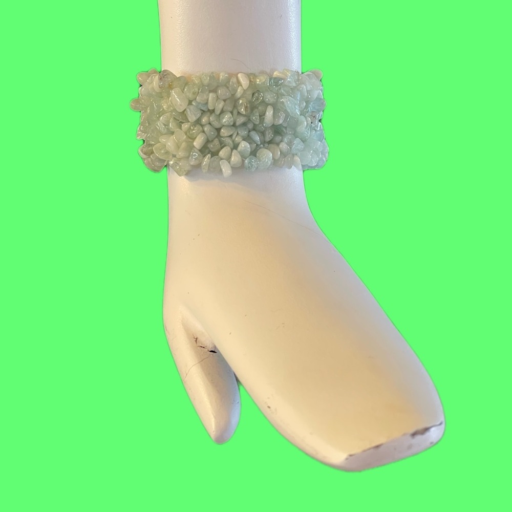 Natural Aquamarine Stretch Gemstone Nugget Cuff | Crystal Healing Jewelry 🧘‍♀️ - Picture 4 of 8